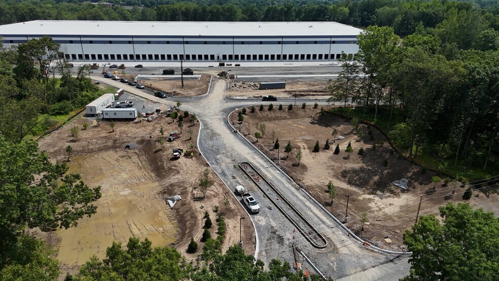 120 Manunka Chunk Road, Belvidere, NJ à louer - Photo du bâtiment - Image 3 de 12