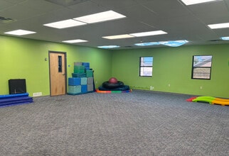 4610 W Commercial Dr, North Little Rock, AR for lease Interior Photo- Image 1 of 4