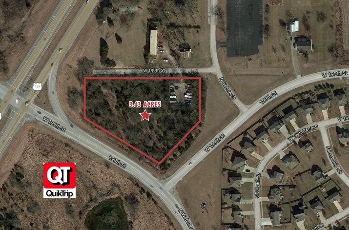 20711 W 199th St, Spring Hill, KS à vendre - Photo du bâtiment - Image 1 de 4