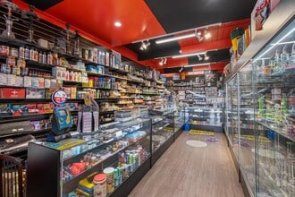 18750 Crenshaw Blvd, Torrance, CA for lease Interior Photo- Image 2 of 5