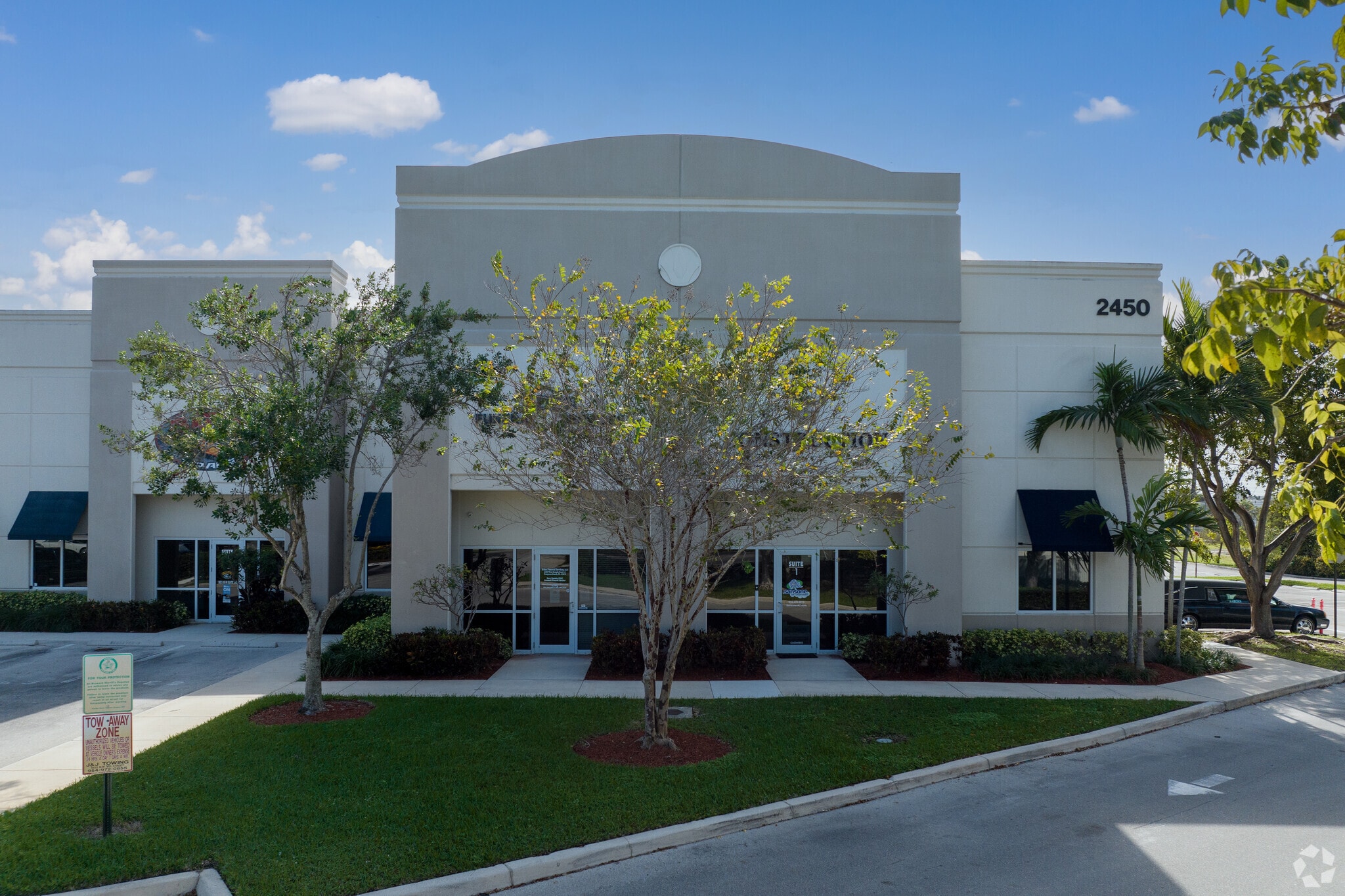 2450 W Sample Rd, Pompano Beach, FL for lease Building Photo- Image 1 of 9