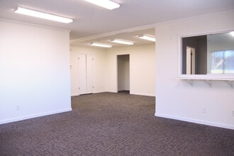 801 NE Church St, Decatur, AL à louer Photo intérieure- Image 1 de 19