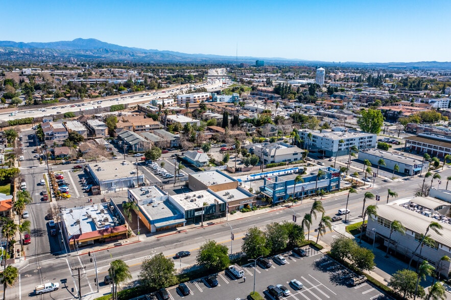 1905 N Main St, Santa Ana, CA for lease - Aerial - Image 2 of 12
