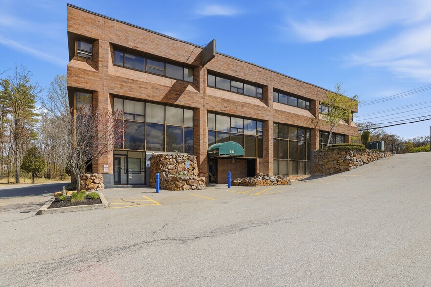 101 Cambridge St, Burlington, MA à louer - Photo du bâtiment - Image 3 de 33