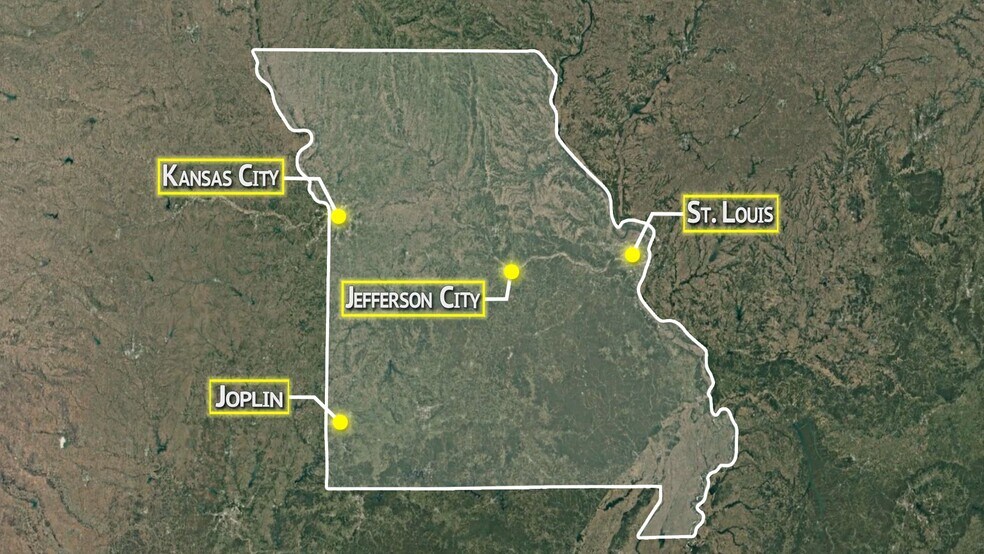 1810 W 76th Country Blvd, Branson, MO à vendre - Vidéo sur l’inscription commerciale - Image 2 de 7