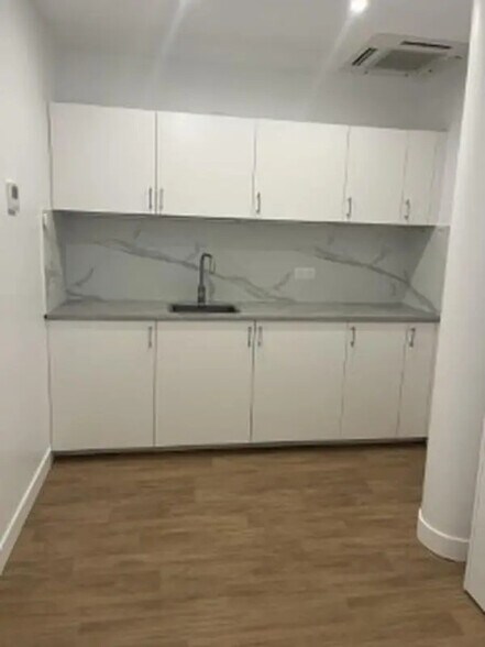 6 Boulevard Bineau, Levallois-Perret à louer - Photo intérieure - Image 2 de 18