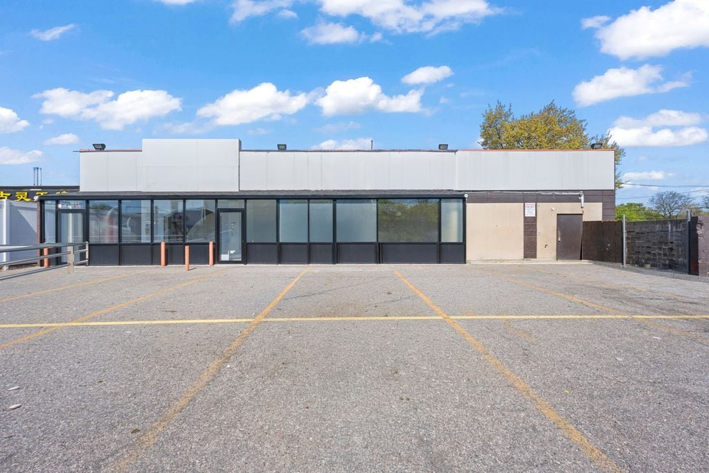6402 7th Ave, Brooklyn, NY for lease Floor Plan- Image 1 of 2