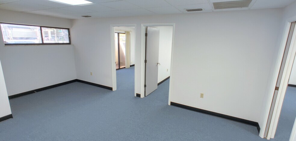 1111 9th Ave W, Bradenton, FL for lease - Interior Photo - Image 2 of 2