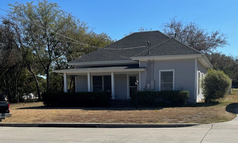 403 W Main St, Allen, TX à louer - Photo du bâtiment - Image 2 de 2