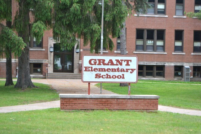 More details for 500 N 4th Ave, Wausau, WI - Specialty for Sale