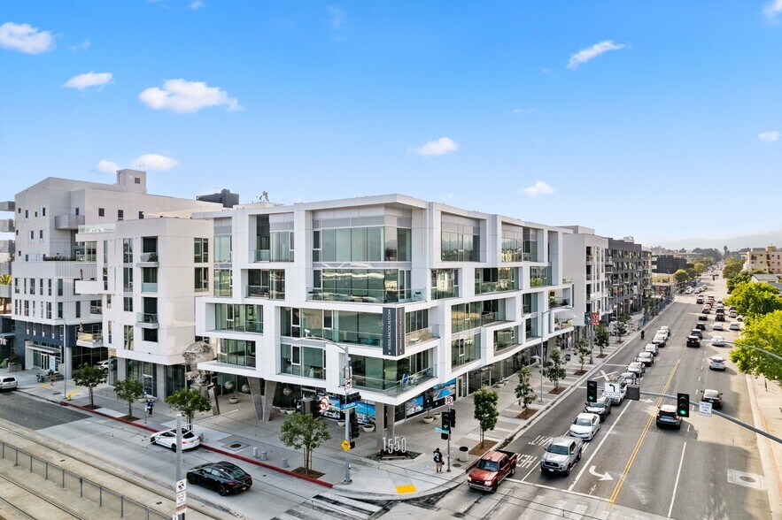 1550 Lincoln Blvd, Santa Monica, CA à louer - Photo du bâtiment - Image 2 de 57