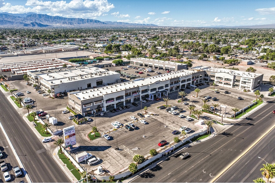 3231 N Decatur Blvd, Las Vegas, NV for sale - Building Photo - Image 2 of 6