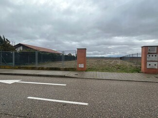 More details for Calle de las Médulas, 110, Aldeamayor de San Martín - Land for Sale