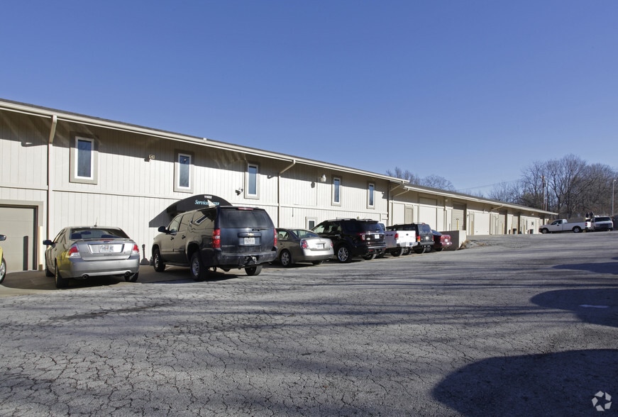 11632 Grandview Rd, Kansas City, MO for sale - Building Photo - Image 3 of 3