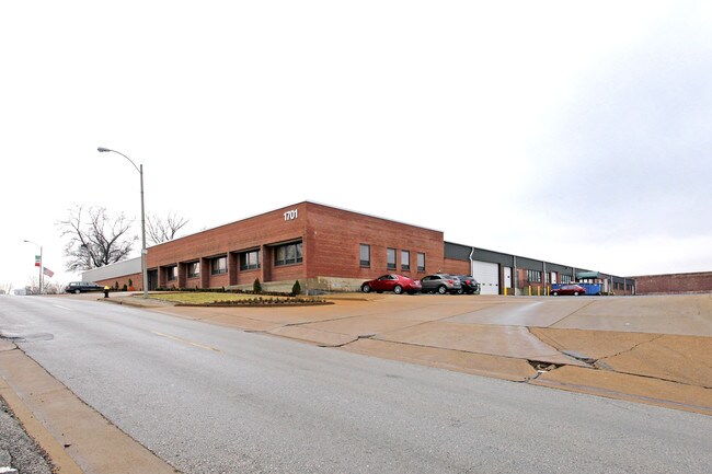 Plus de détails pour 1701 Macklind Ave, Saint Louis, MO - Industriel à louer