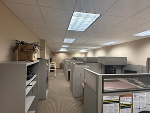 20855 Watertown Rd, Waukesha, WI for lease Interior Photo- Image 1 of 5