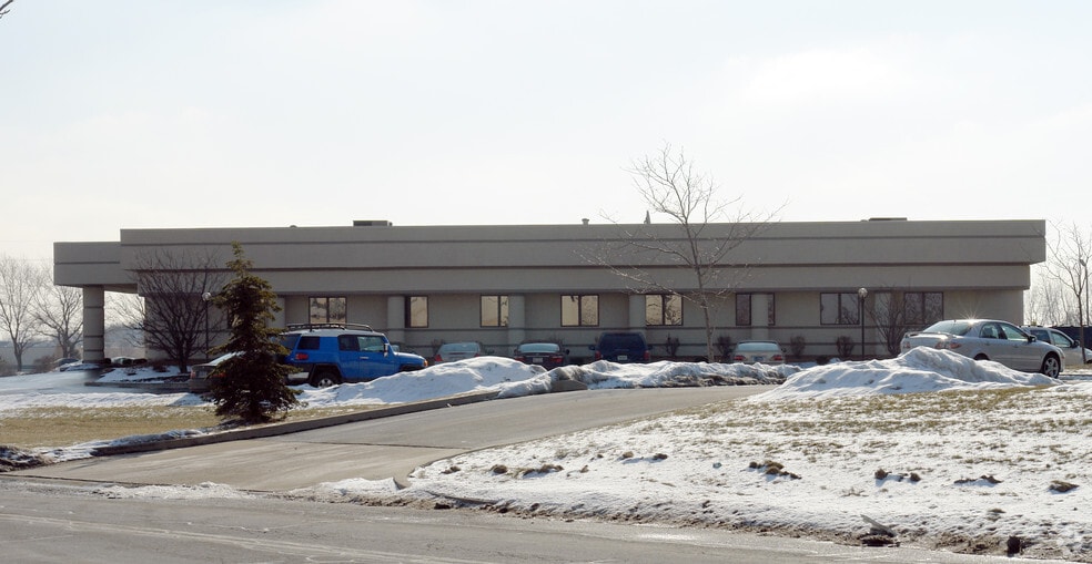 1477 E 83rd Ave, Merrillville, IN for lease - Building Photo - Image 2 of 28