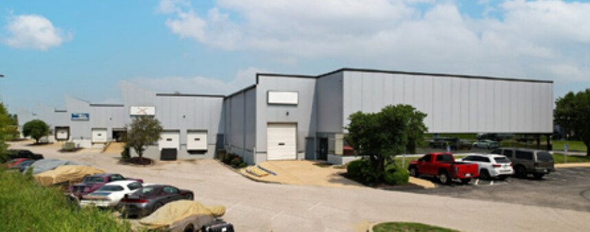 100 Teduke Ct, Saint Charles, MO for lease - Building Photo - Image 3 of 4