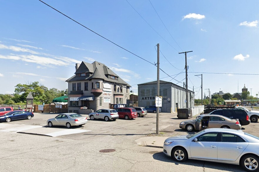 38 Piquette St, Detroit, MI for sale - Building Photo - Image 2 of 3