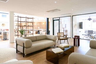 Plus de détails pour 36 Rue De Saint-Pétersbourg, Paris - Coworking à louer