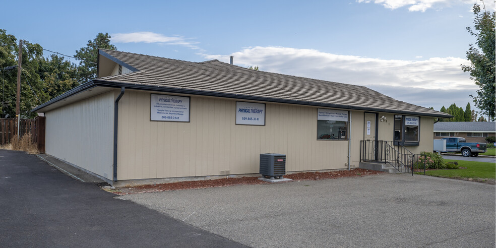 501 W 4th Ave, Toppenish, WA for sale - Primary Photo - Image 1 of 1