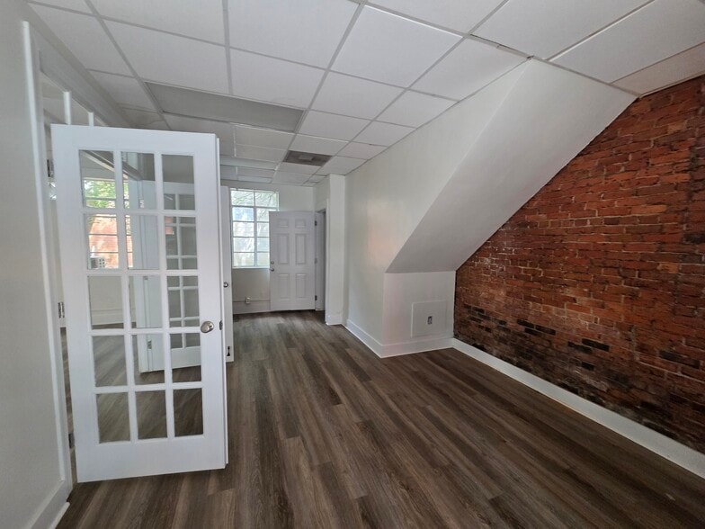 113 Donaldson St, Fayetteville, NC for sale - Building Photo - Image 2 of 8