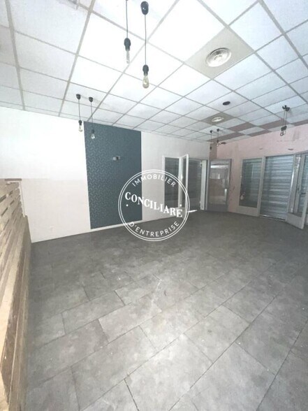 24 Avenue Des Palanques, Portet-sur-Garonne à louer - Photo du bâtiment - Image 3 de 5