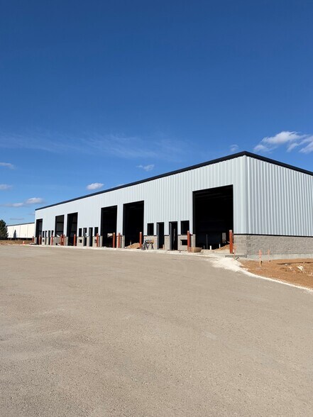 724 Allenridge Pt, Lexington, KY à louer - Photo du bâtiment - Image 3 de 6