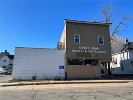 416 Putnam St, Eau Claire WI - Cuisine commerciale