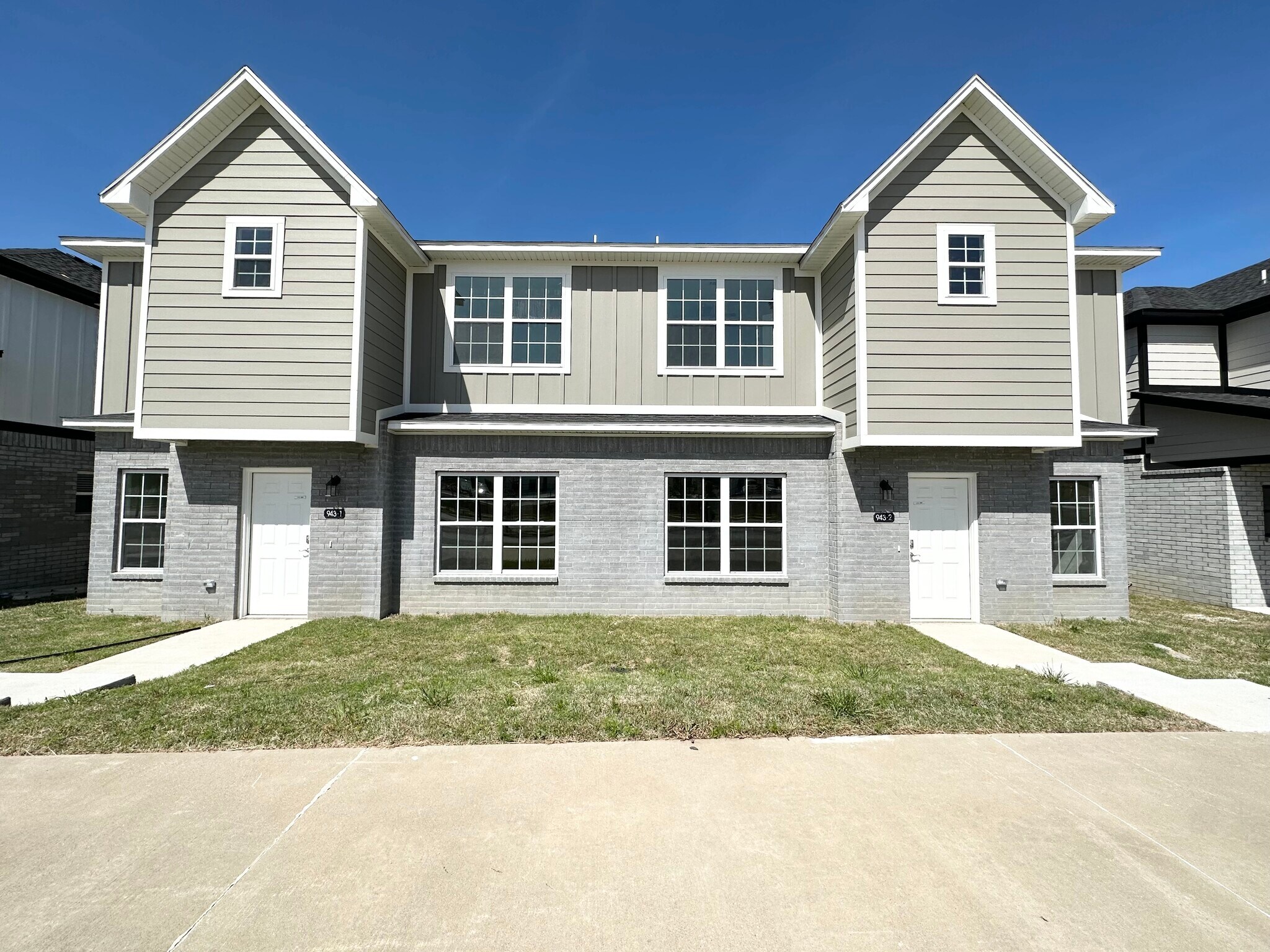 959 S Rupple Rd, Fayetteville, AR à vendre Photo principale- Image 1 de 22