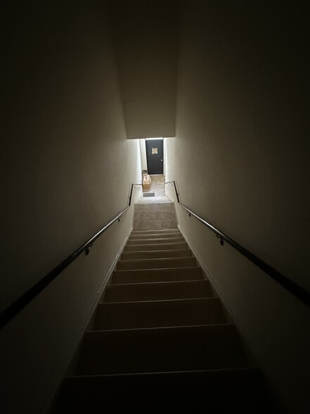 4366 Victory Blvd, Staten Island, NY for lease - Building Photo - Image 3 of 6