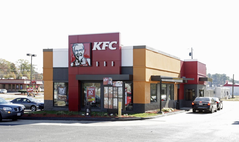 4504 Jefferson Davis Hwy, Richmond, VA for lease - Primary Photo - Image 1 of 6