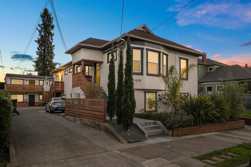 1628 Tyler St, Berkeley, CA à vendre - Photo principale - Image 1 de 56