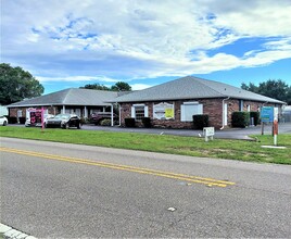 7552 Congress St, New Port Richey, FL à louer Photo du bâtiment- Image 1 de 6