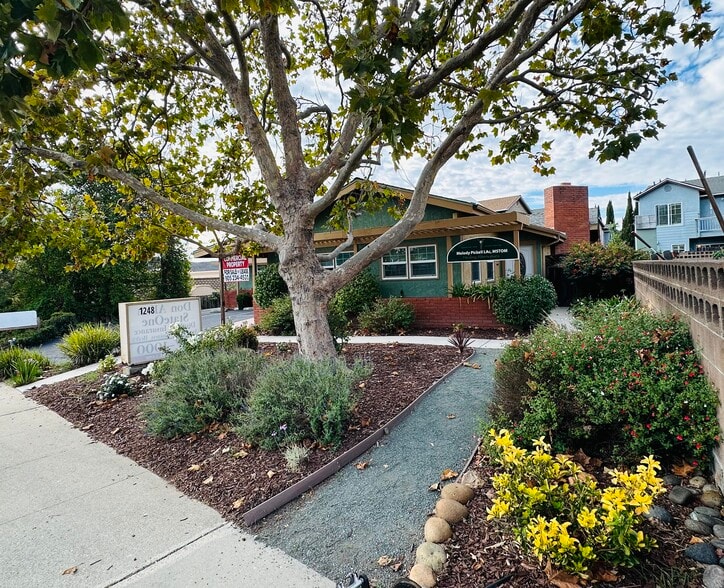 1248 Laurel Ln, San Luis Obispo, CA à vendre - Photo principale - Image 1 de 36