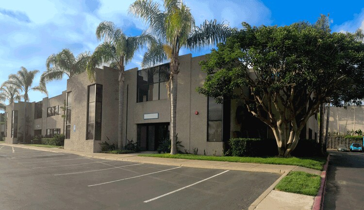 6310 Nancy Ridge Dr, San Diego, CA à louer - Photo du bâtiment - Image 1 de 1