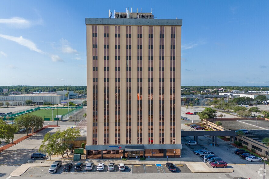 9550 Regency Square Blvd, Jacksonville, FL à louer - Photo du bâtiment - Image 1 de 11