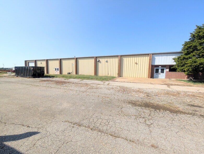 1469 US Highway 59, Moran, KS à vendre - Photo du bâtiment - Image 3 de 67