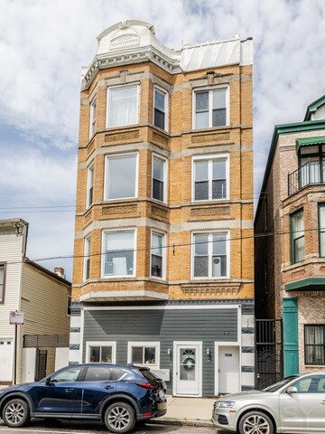 Multi-Family Investment Portfolio portefeuille de 4 propriétés à vendre sur LoopNet.ca - Photo principale - Image 3 de 4