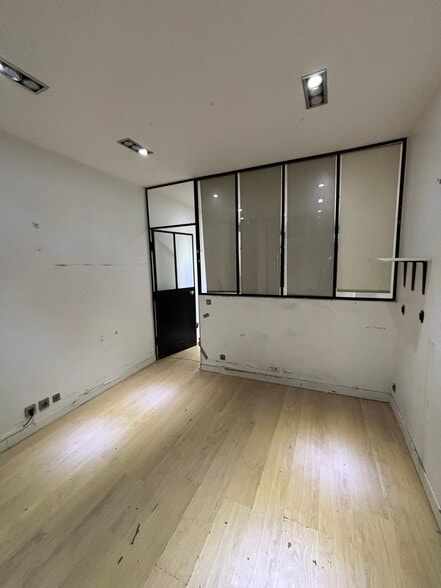 3 Avenue Parmentier, Paris for lease - Building Photo - Image 3 of 11