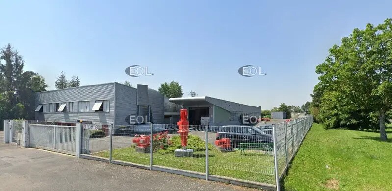 Industrial in VERNEUIL-L'ETANG for sale Building Photo- Image 1 of 12