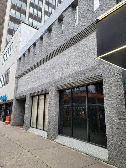 452 Main St, Buffalo, NY à louer - Photo du bâtiment - Image 1 de 7