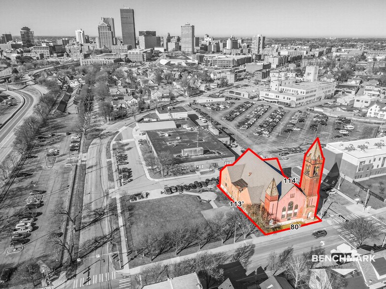159 Alexander St, Rochester, NY à vendre - Photo du bâtiment - Image 3 de 24