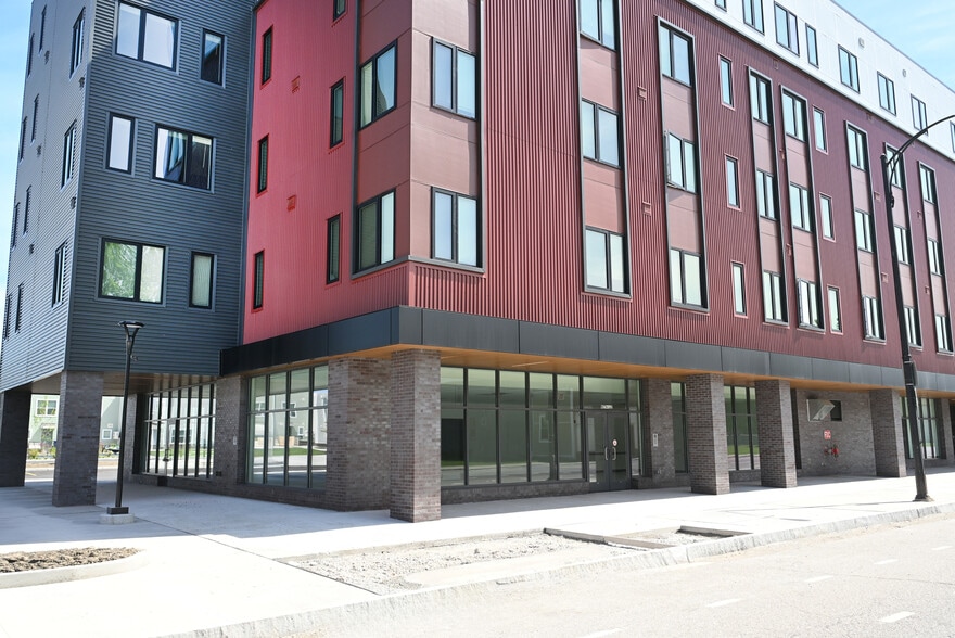 450 S Park Ave, Buffalo, NY for lease - Building Photo - Image 3 of 36
