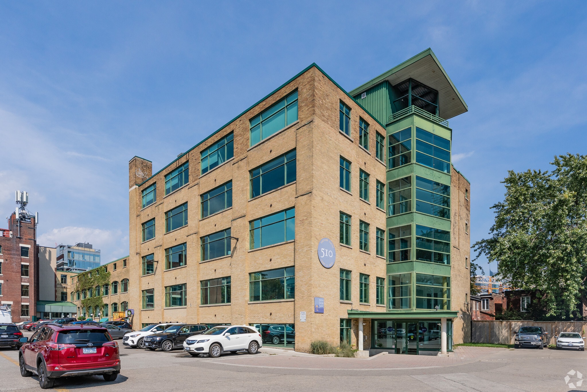 510 Front St W, Toronto, ON for lease Building Photo- Image 1 of 3
