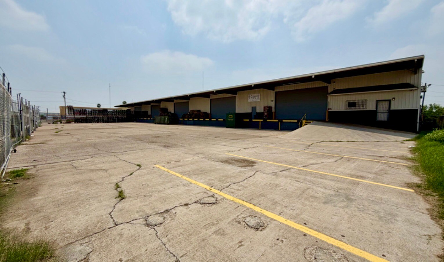 3102 Vidaurri Ave, Laredo, TX for lease Building Photo- Image 1 of 18