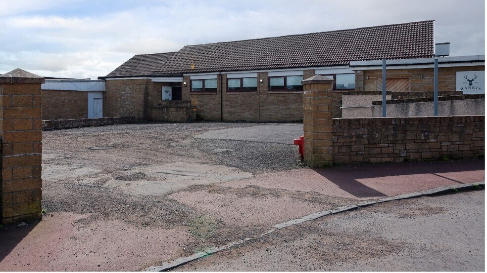 50 Kelso Av, Lesmahagow for sale - Primary Photo - Image 1 of 7