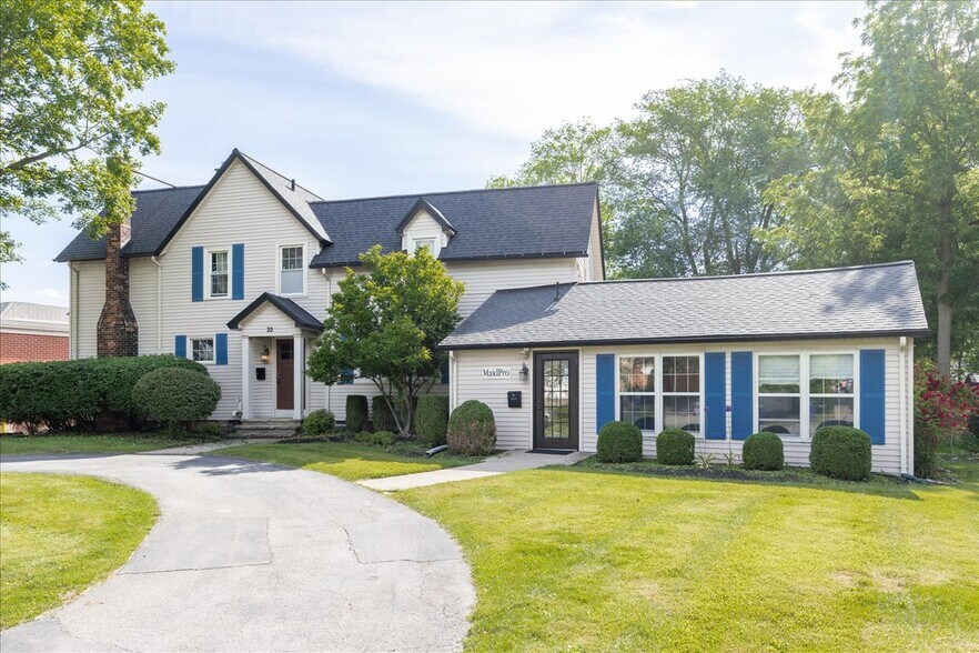22 Lafayette Blvd, Williamsville, NY à vendre - Photo du bâtiment - Image 2 de 28