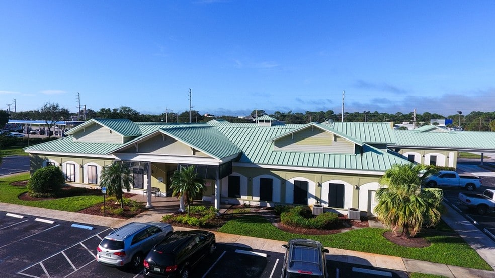 3395-3405 NW Federal Hwy, Jensen Beach, FL for sale - Building Photo - Image 3 of 32