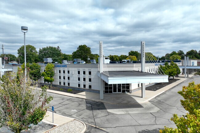 Plus de détails pour 800 S Tillotson Ave, Muncie, IN - Bureau à vendre